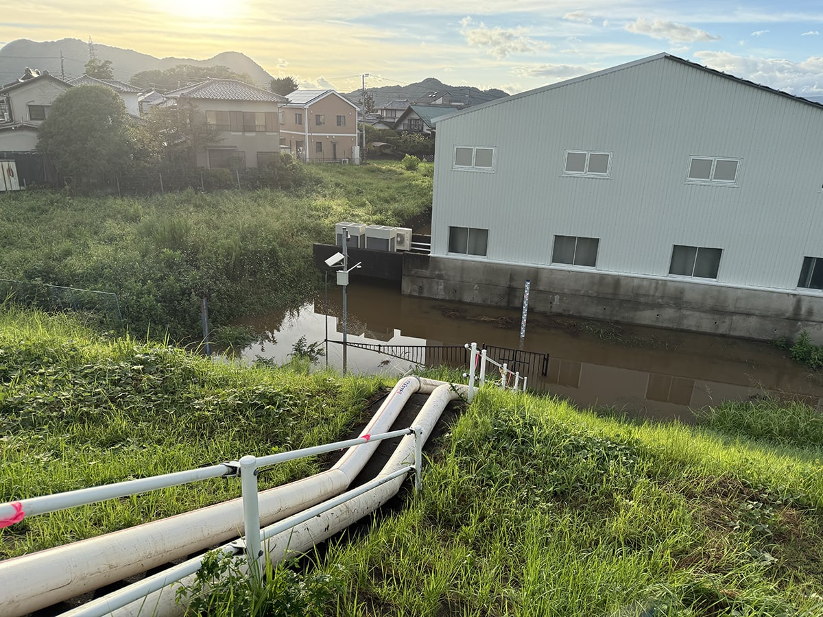 三輪建設 社会貢献 台風の時の排水作業