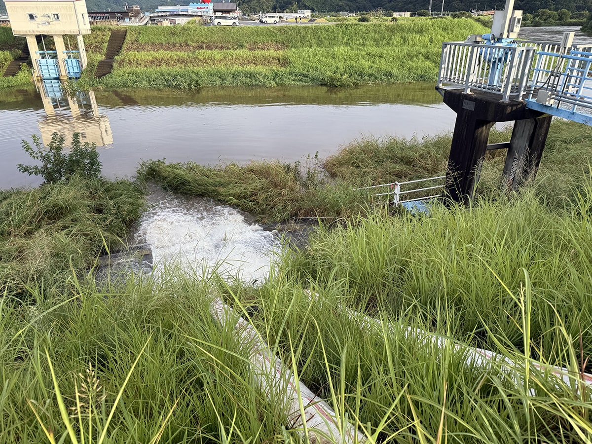 三輪建設 社会貢献 台風の時の排水作業